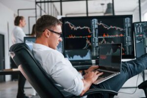StockTraderDefinitionTypesVs.StockBroker-2f2fe4ba7f14437ab75c6ac462bbeb85